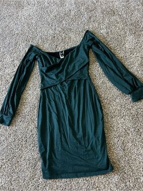 Windsor Deep Green Off-Shoulder Long Sleeve Dress